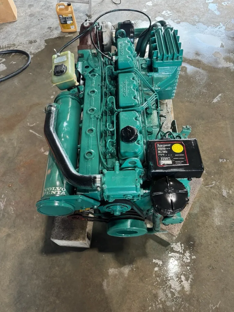[10051] Volvo Penta AD41 D Marine Diesel Engine – 200HP | 598 Hours