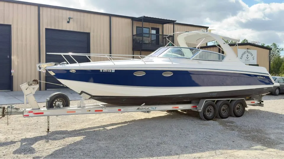 2005 Formula 330 Sun Sport