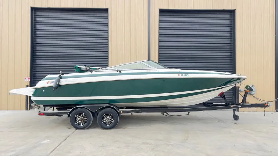 1995 Cobalt 252