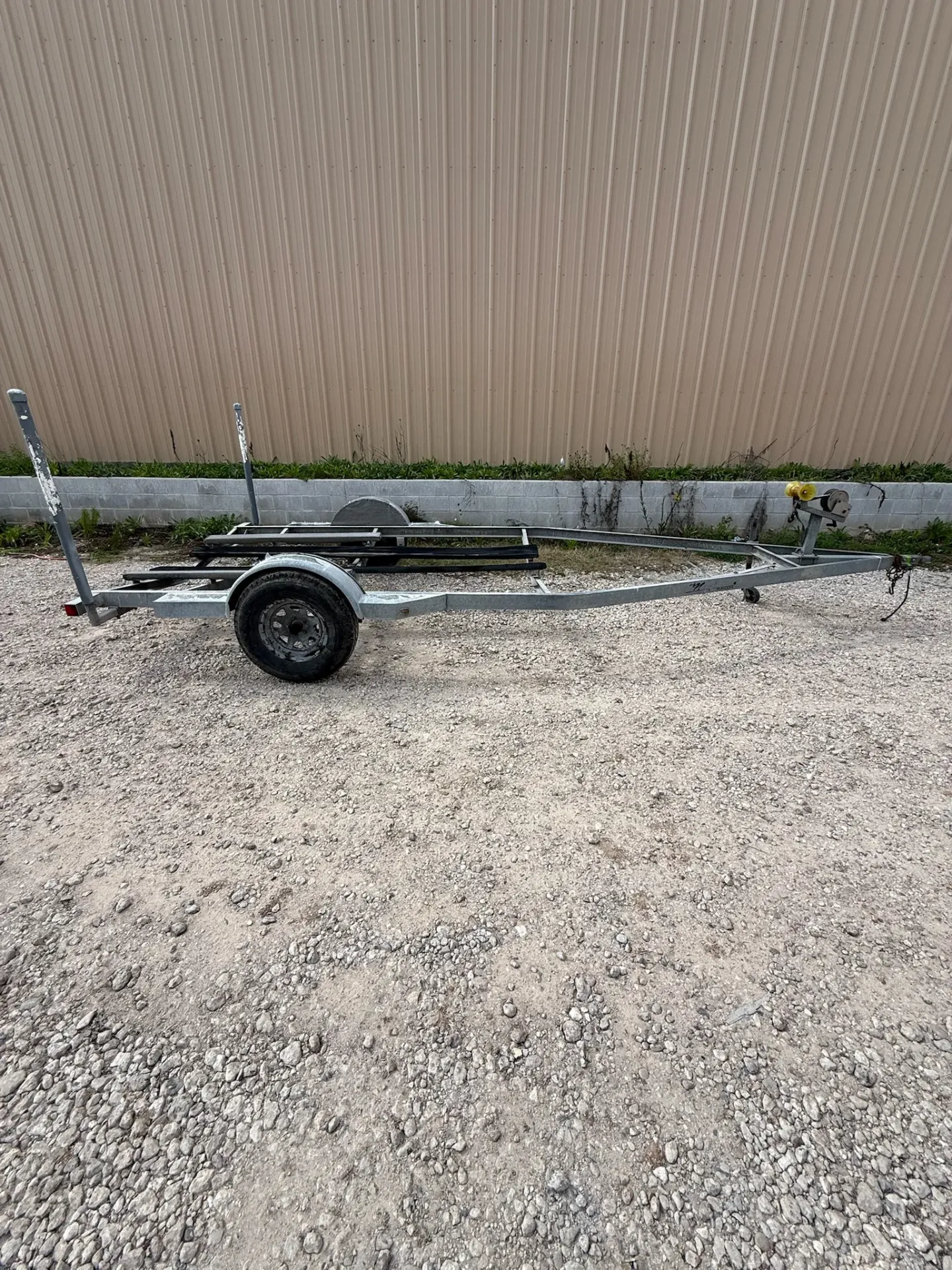 2007 Galvanized Single Axle Boat Trailer – Fits 17–19FT Boats