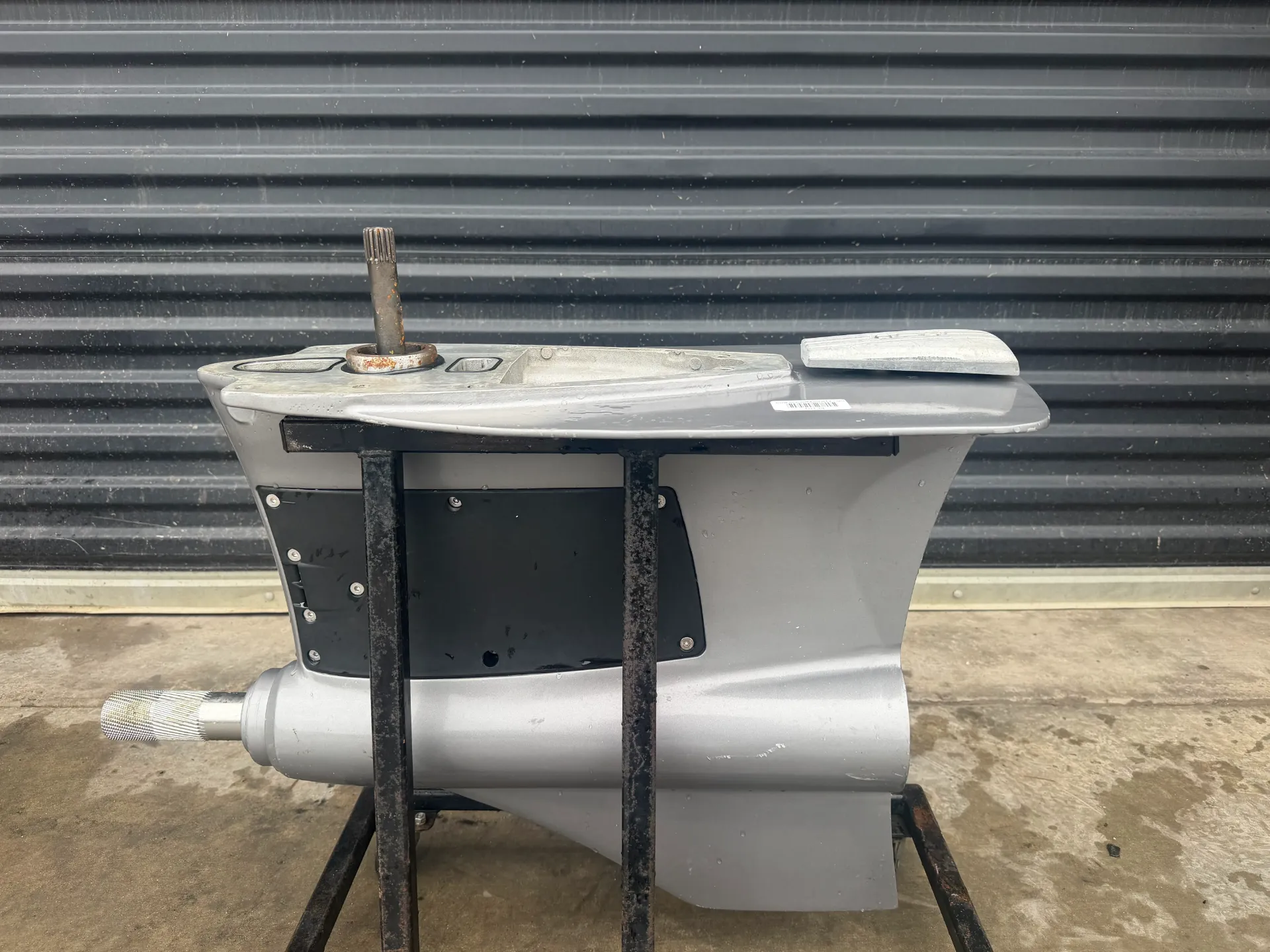 OEM Volvo Penta Forward Drive Lower Unit / Gearcase Housing – Fresh Refinish