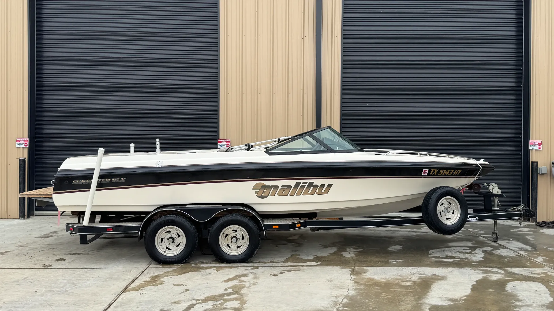1998 Malibu Sunsetter VLX – 21’ Wake / Ski Boat – EFI 5.7L V8 – 570 Hours