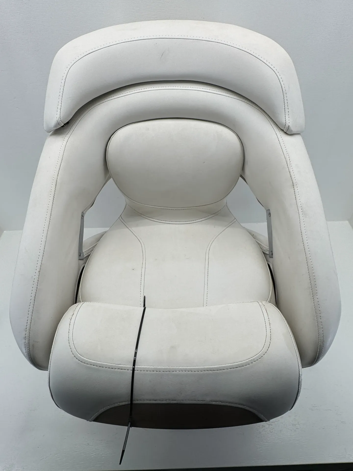 2005 Four Winns Captain Helm Seat w/ Folding Bolster & Pedestal Base – OEM