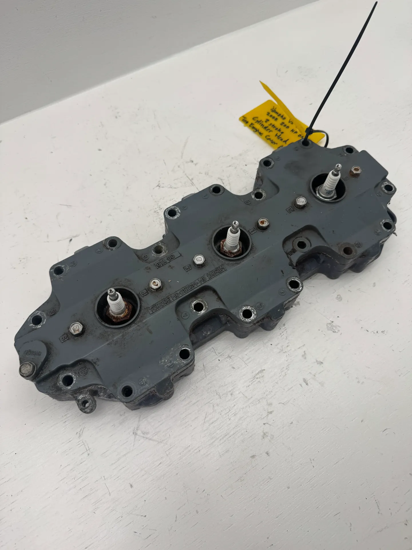 OEM 2002 Yamaha 200 HP V6 2-Stroke Cylinder Head Cover / Top Engine Cover Assembly