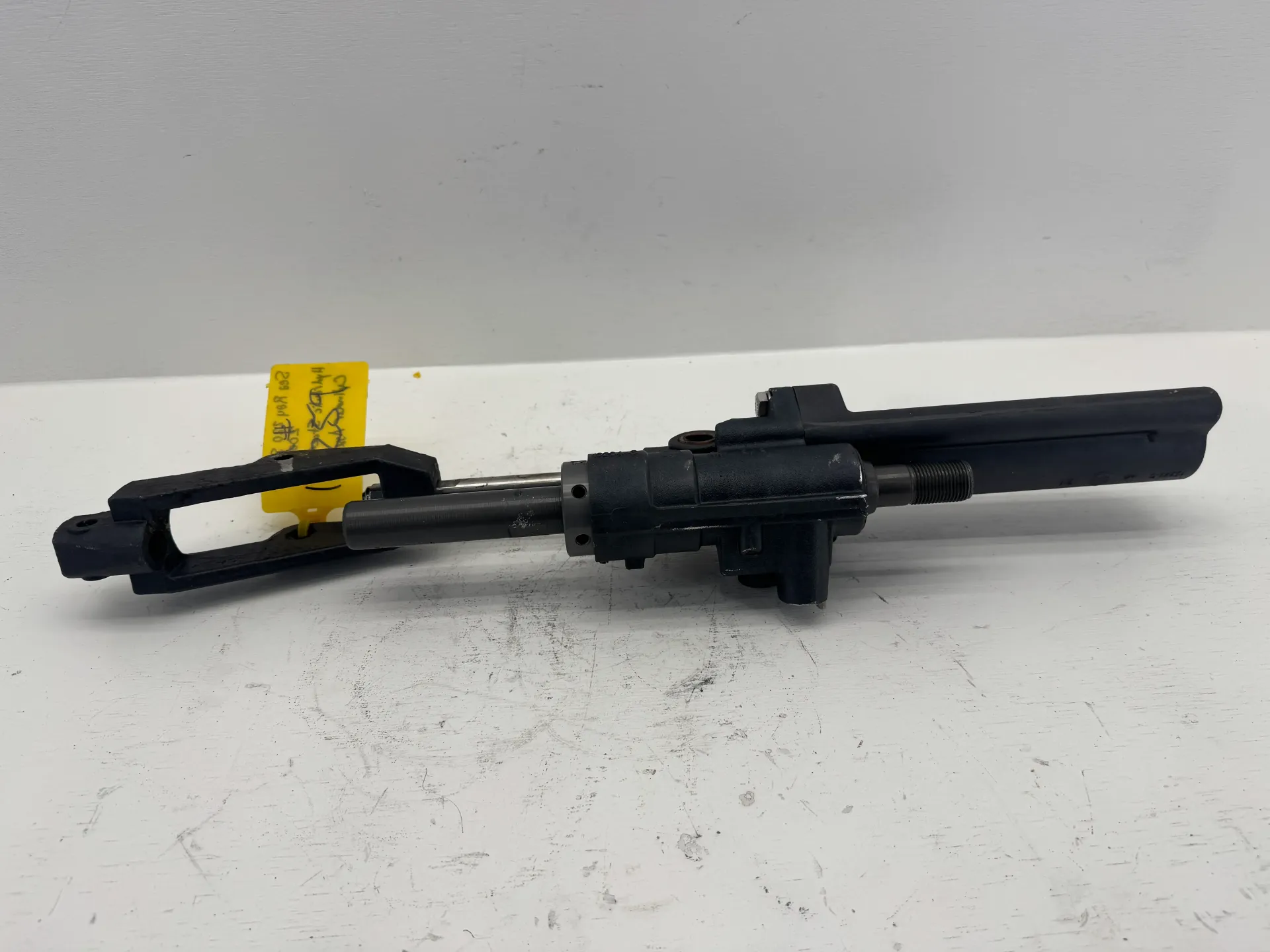 Sea Ray 220 Select Hydraulic Steering Cylinder Assembly – Marine Steering Actuator