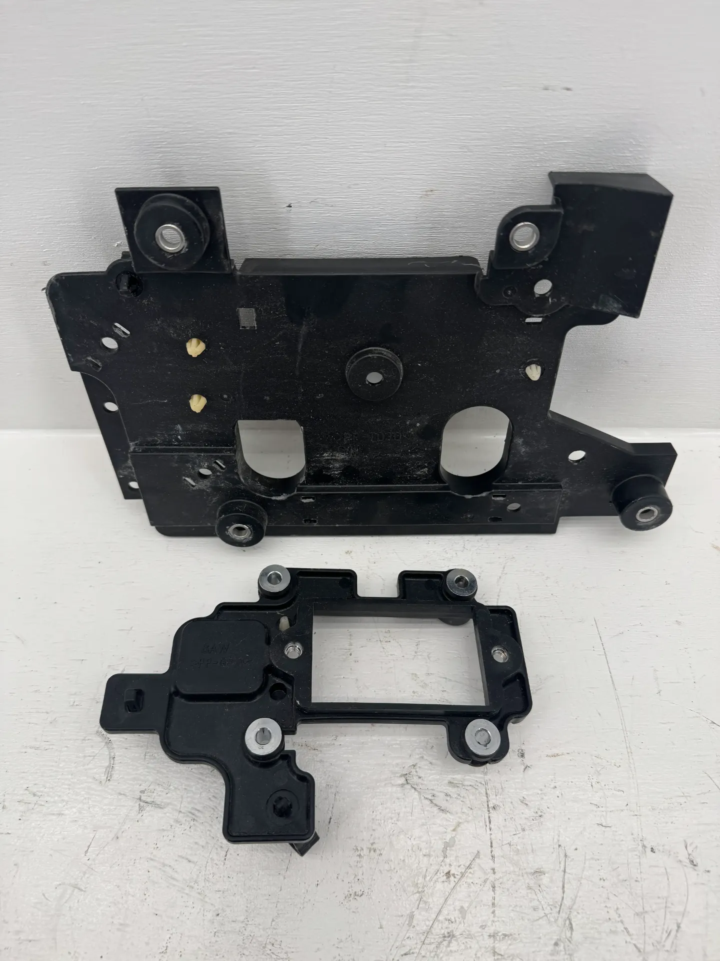 OEM Yamaha F350 69J ECU / CDI Electrical Mounting Bracket Assembly
