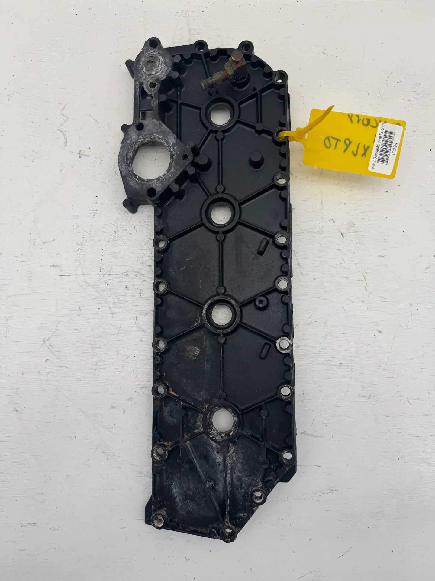 OEM Mercury 125XL PTO Cylinder Block Cover Assembly P/N 1035-9195-C6 – 2001 Mercury 125XL Outboard
