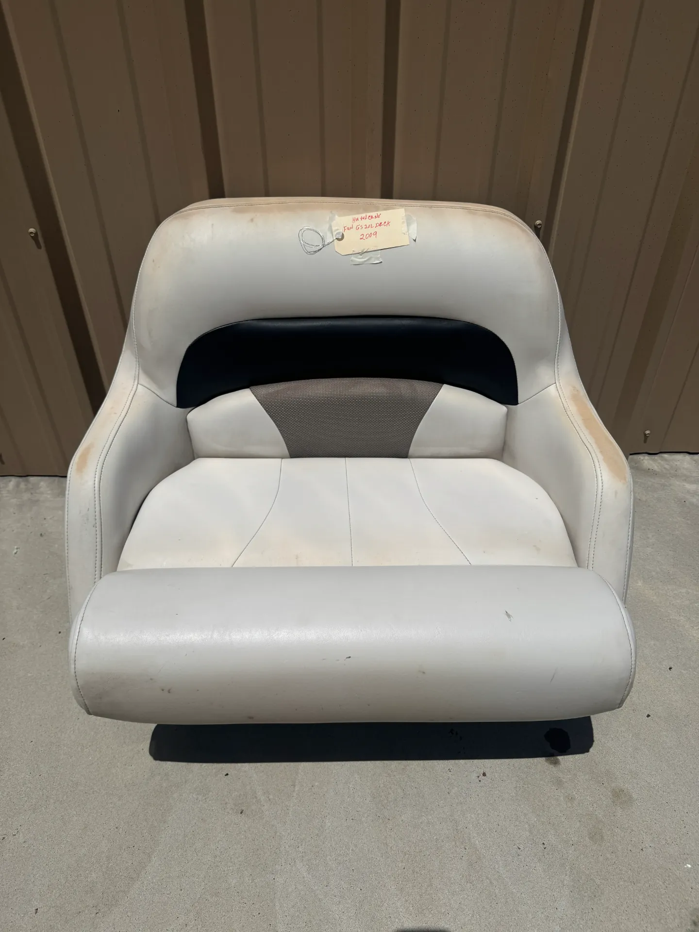 2009 Hurricane - OEM Hurricane FunDeck 202 GS Helm Captain's Chair Seat w/ Flip-Up Bolster