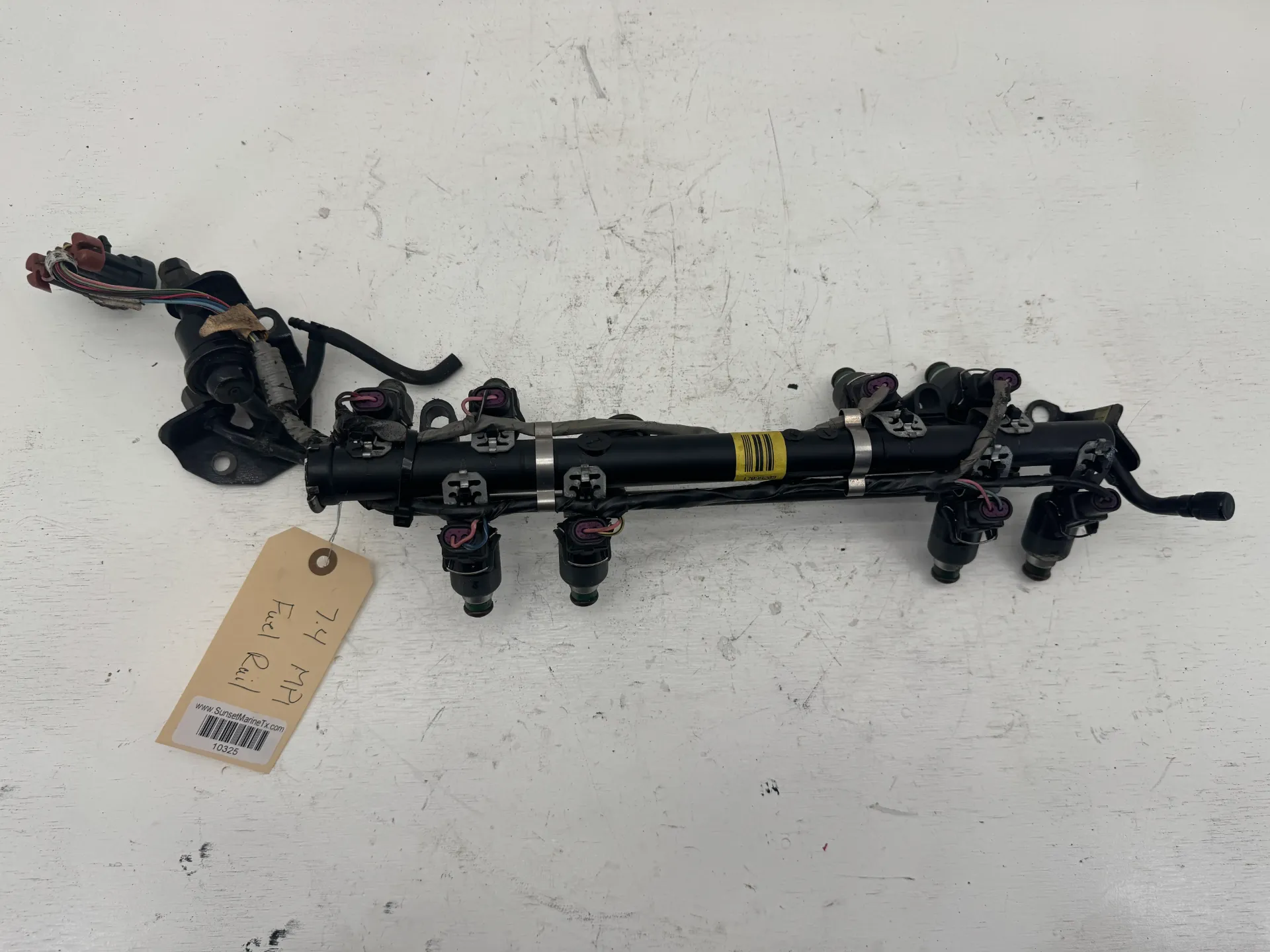 OEM MerCruiser 7.4L MPI V8 Fuel Rail Assembly w/ 8 Fuel Injectors & Wiring Harness