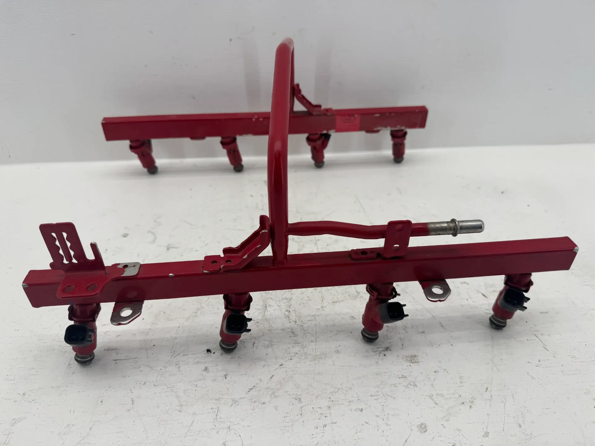 OEM Mercury MerCruiser Fuel Rail Assembly P/N 12614817 w/ 8 Fuel Injectors