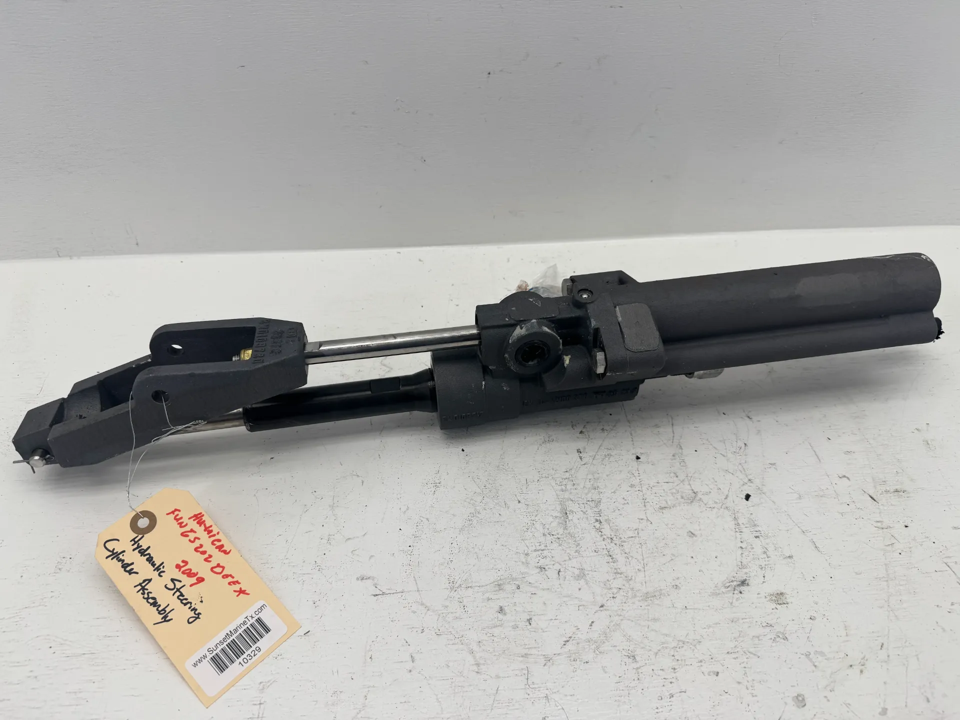 OEM Mercury MerCruiser Hydraulic Power Steering Cylinder Actuator Assembly