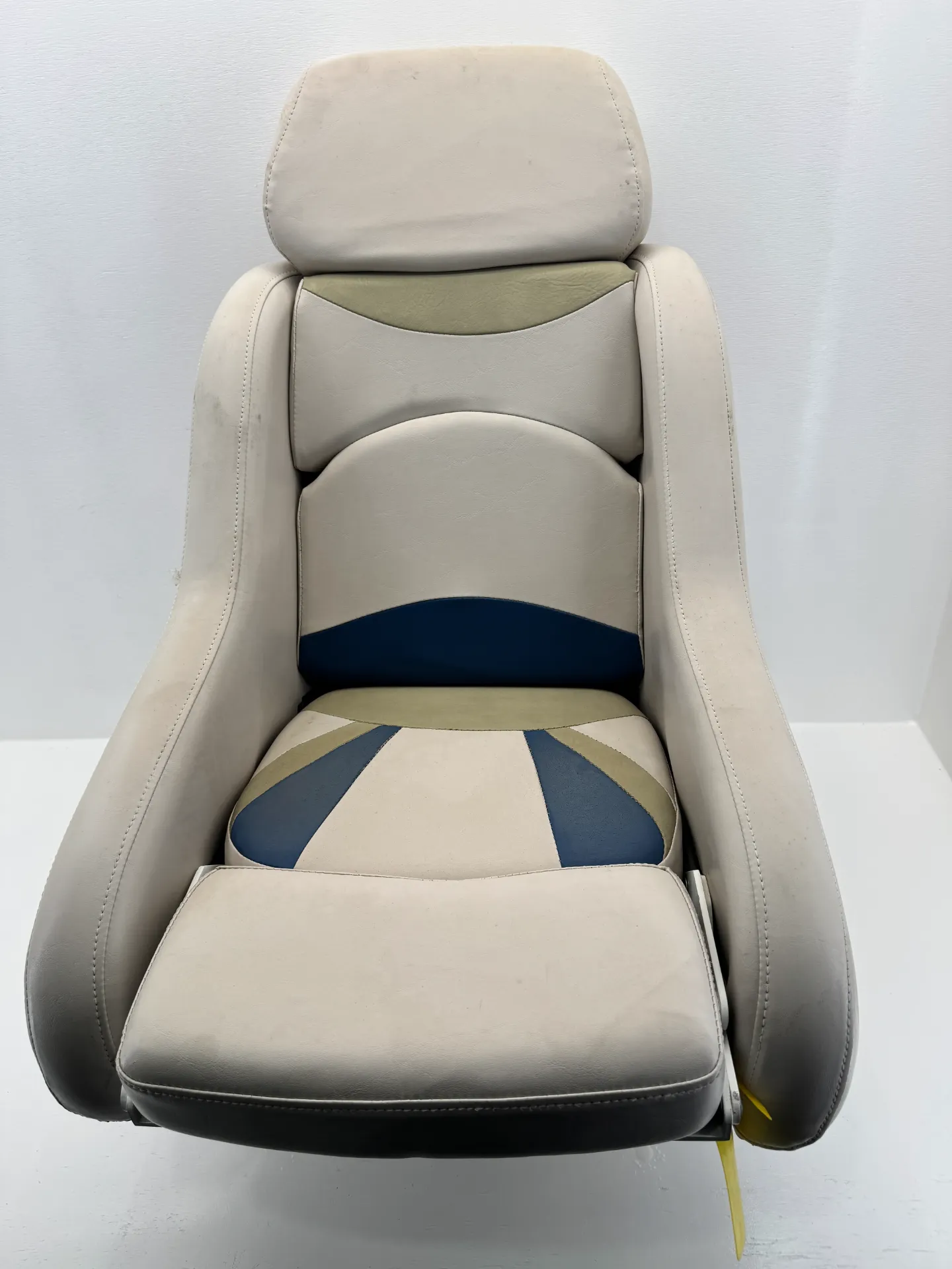 2002 Glastron Captain’s Seat / Helm Chair w/ Flip-Up Bolster & Pedestal Base
