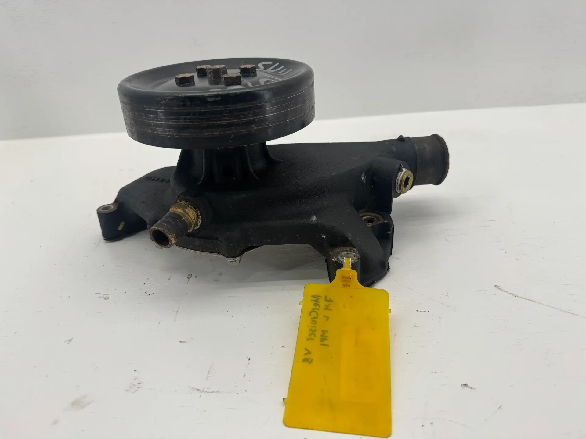 OEM MerCruiser 7.4L MPI V8 Engine Circulation Water Pump Assembly w/ Pulley Casting #685MC
