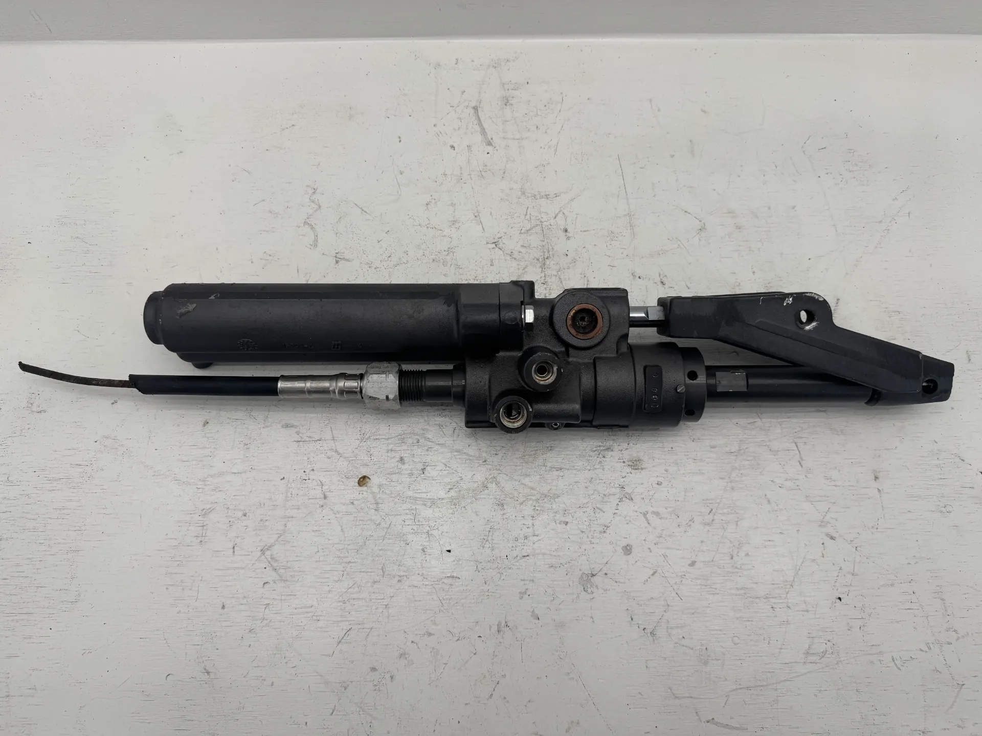 OEM MerCruiser Power Steering Actuator Cylinder Assembly Bayliner 15293-C 15294-C
