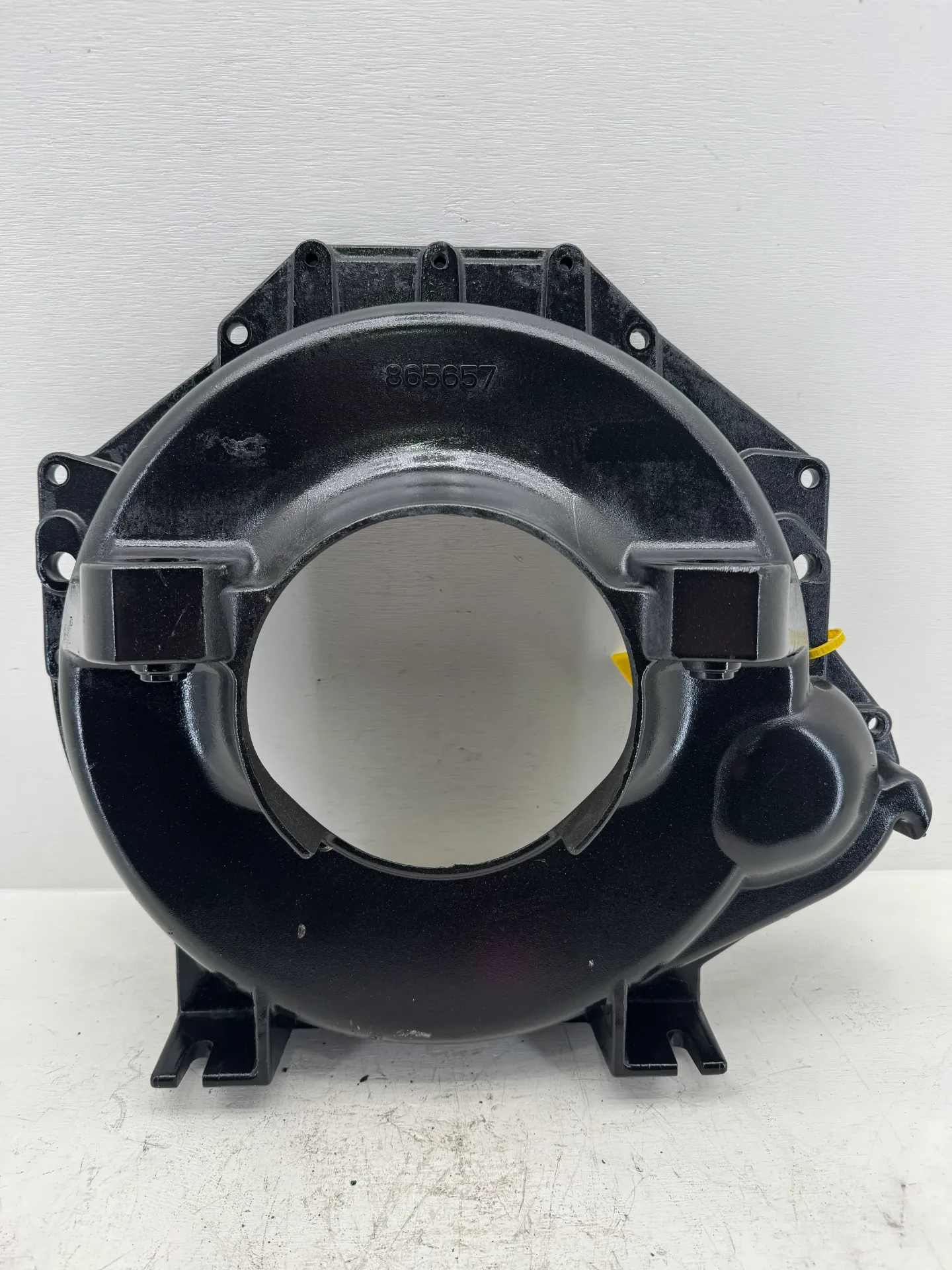 OEM Mercury MerCruiser Flywheel Bell Housing 865657 GM V6 V8 Stern Drive Inboard