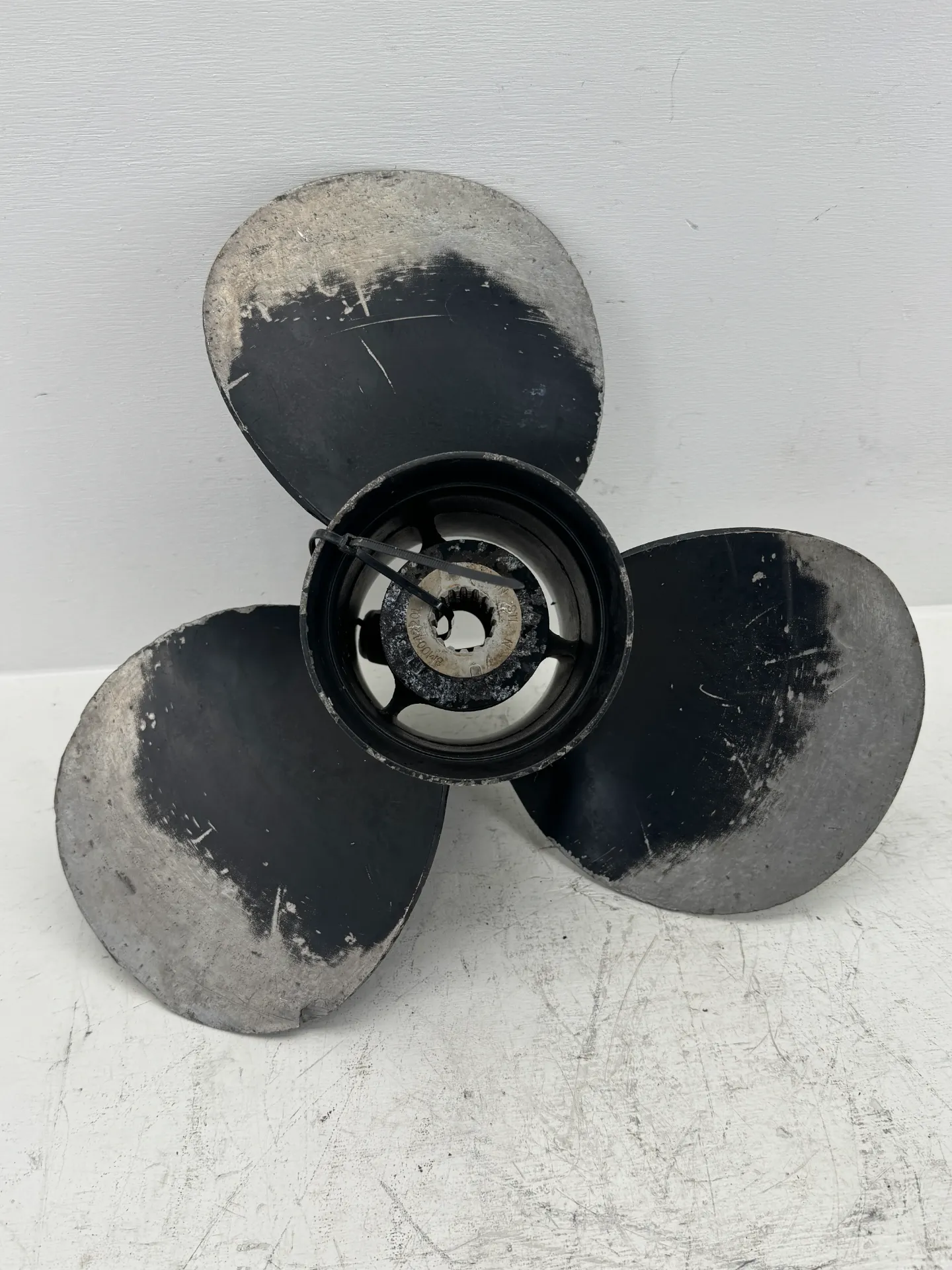 OEM Mercury Black Max 16 x 14P 3-Blade Aluminum Propeller 48-16438A45 RH