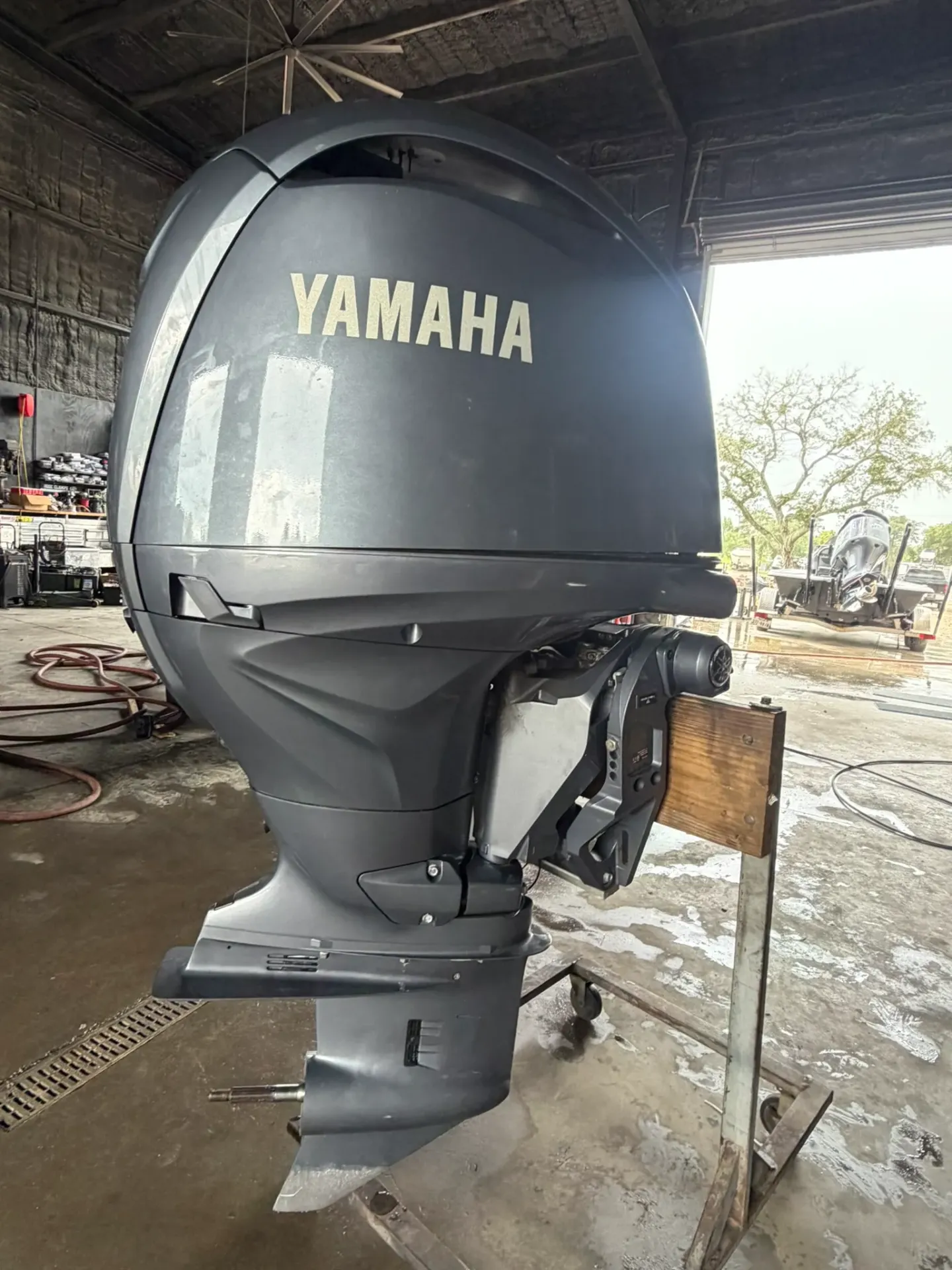 2025 Yamaha F150LC 150HP EFI 4-Stroke Outboard 20" Shaft Freshwater Warranty 2030