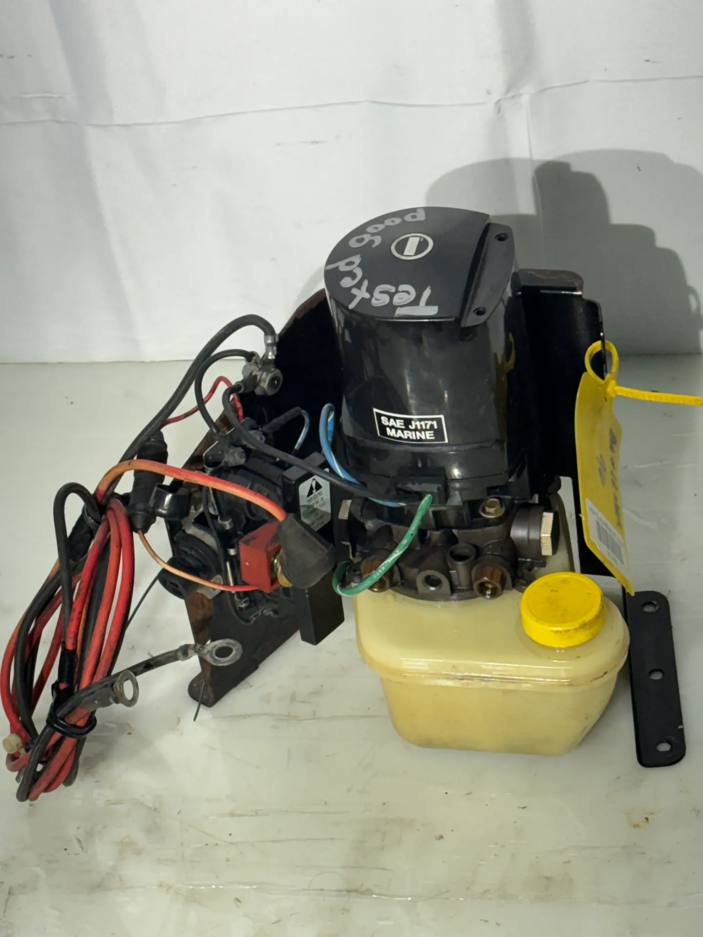 OEM MerCruiser Bravo Trim Tilt Hydraulic Pump Assembly 92400A3 12V Motor Reservoir