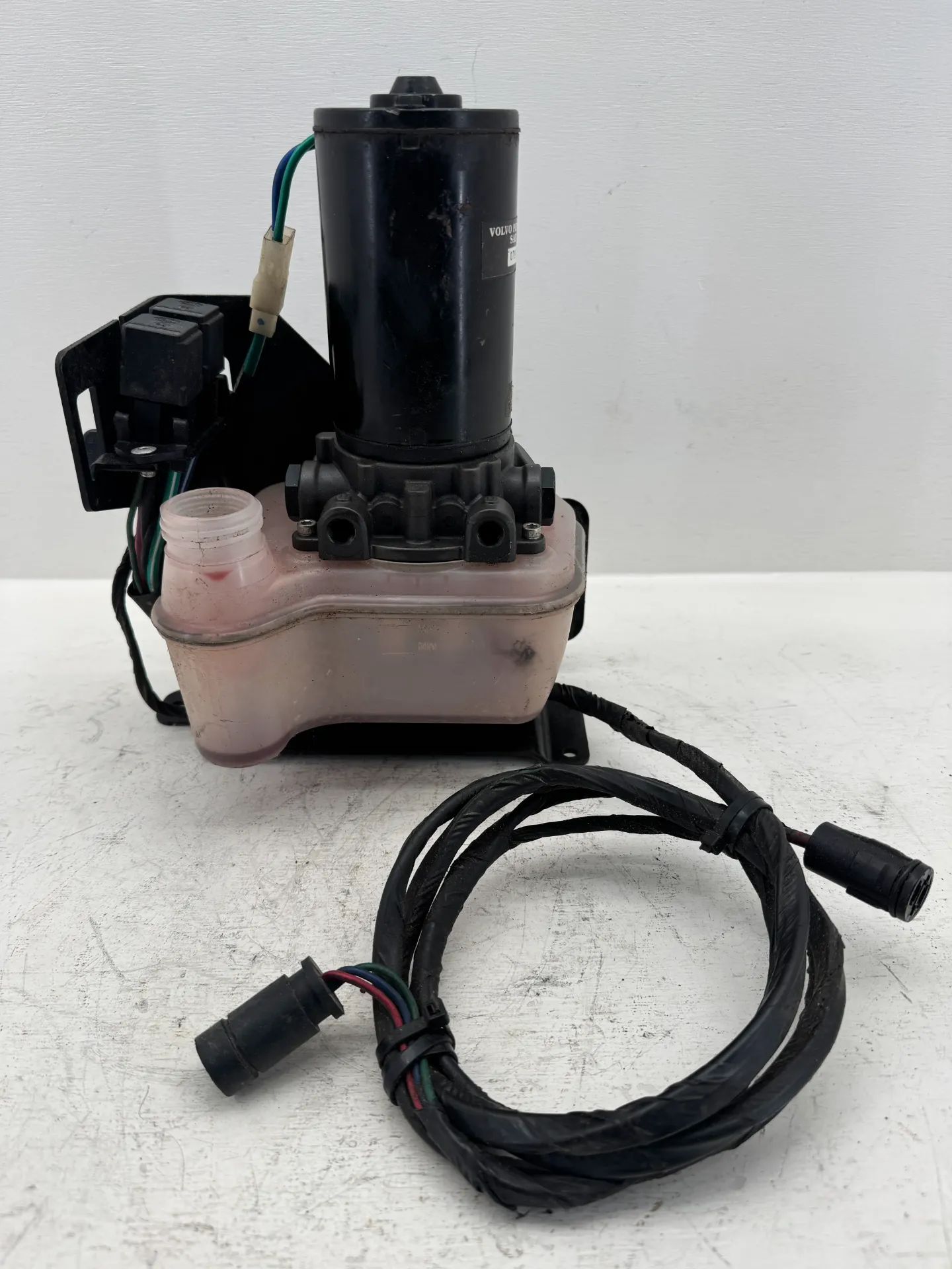 OEM Volvo Penta Power Trim Tilt Pump Assembly 3587079 SX DPS DPH DPR Freshwater