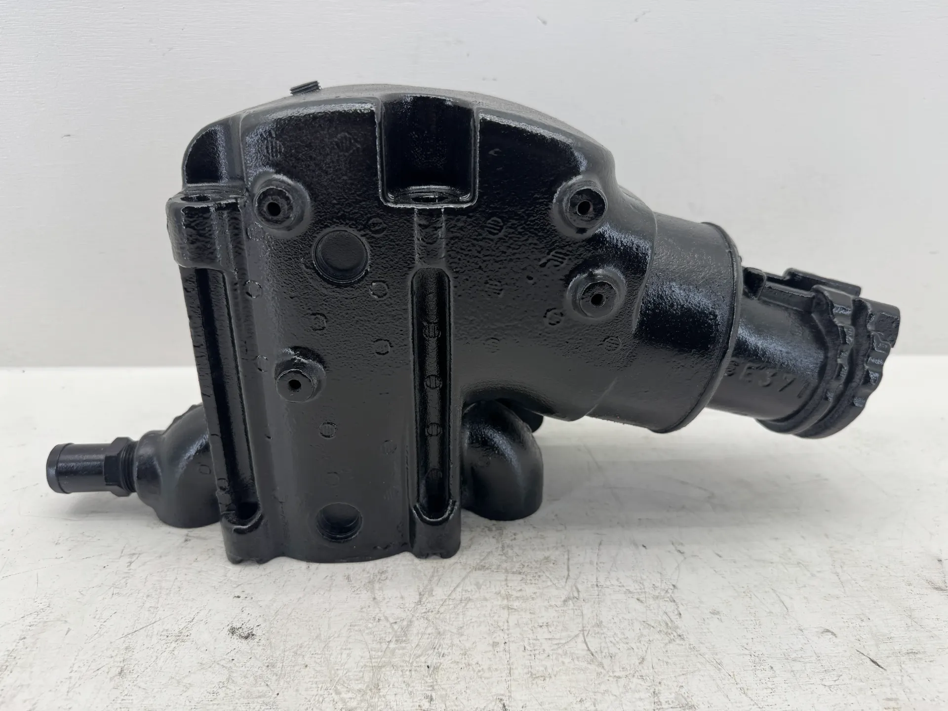 OEM Mercury MerCruiser Exhaust Riser Elbow 864591-C w/ Mounting Bracket 863714-001 V6 V8