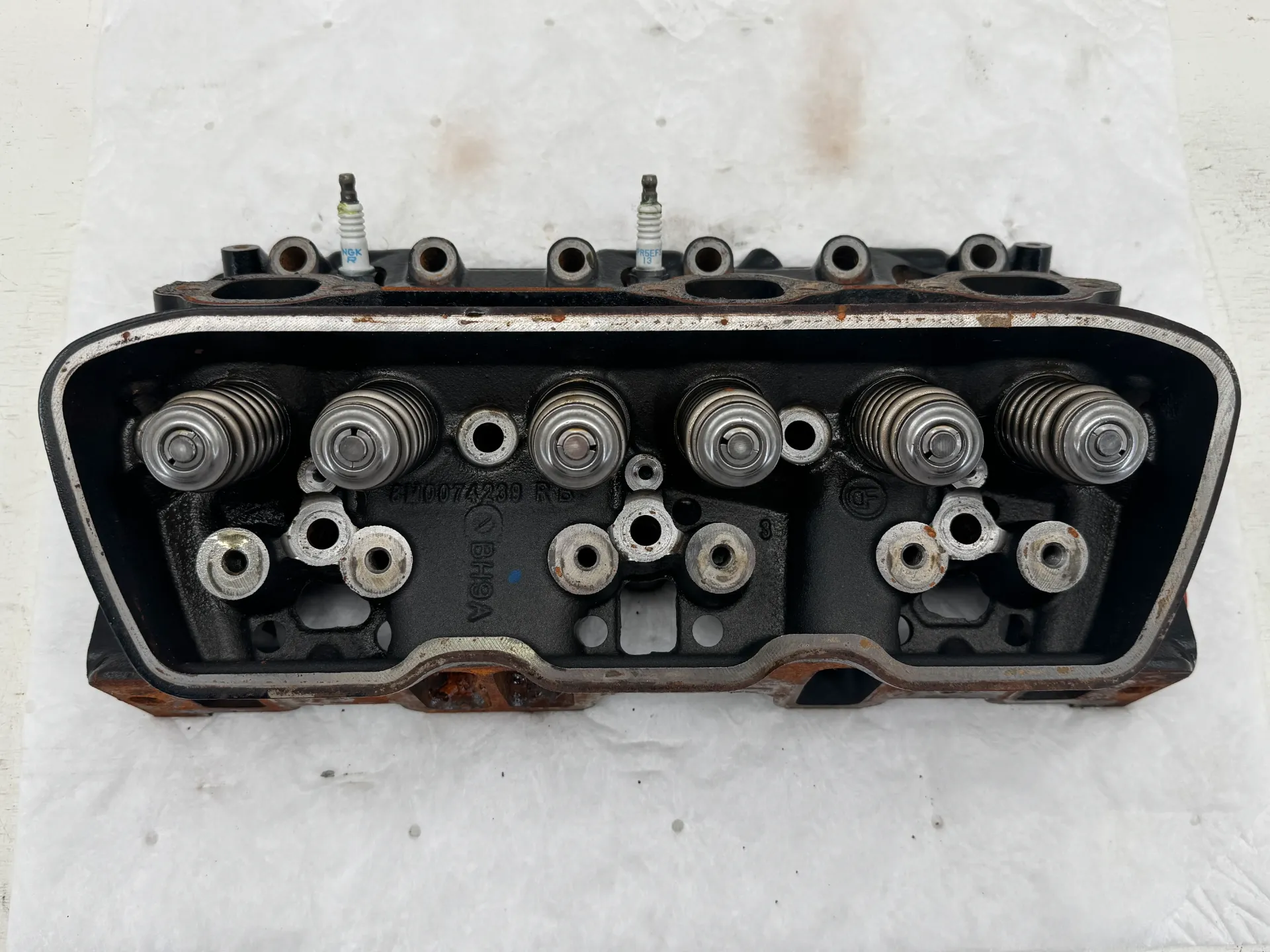 OEM Mercury MerCruiser 4.5L MPI V6 200HP Cylinder Head Assembly Valves