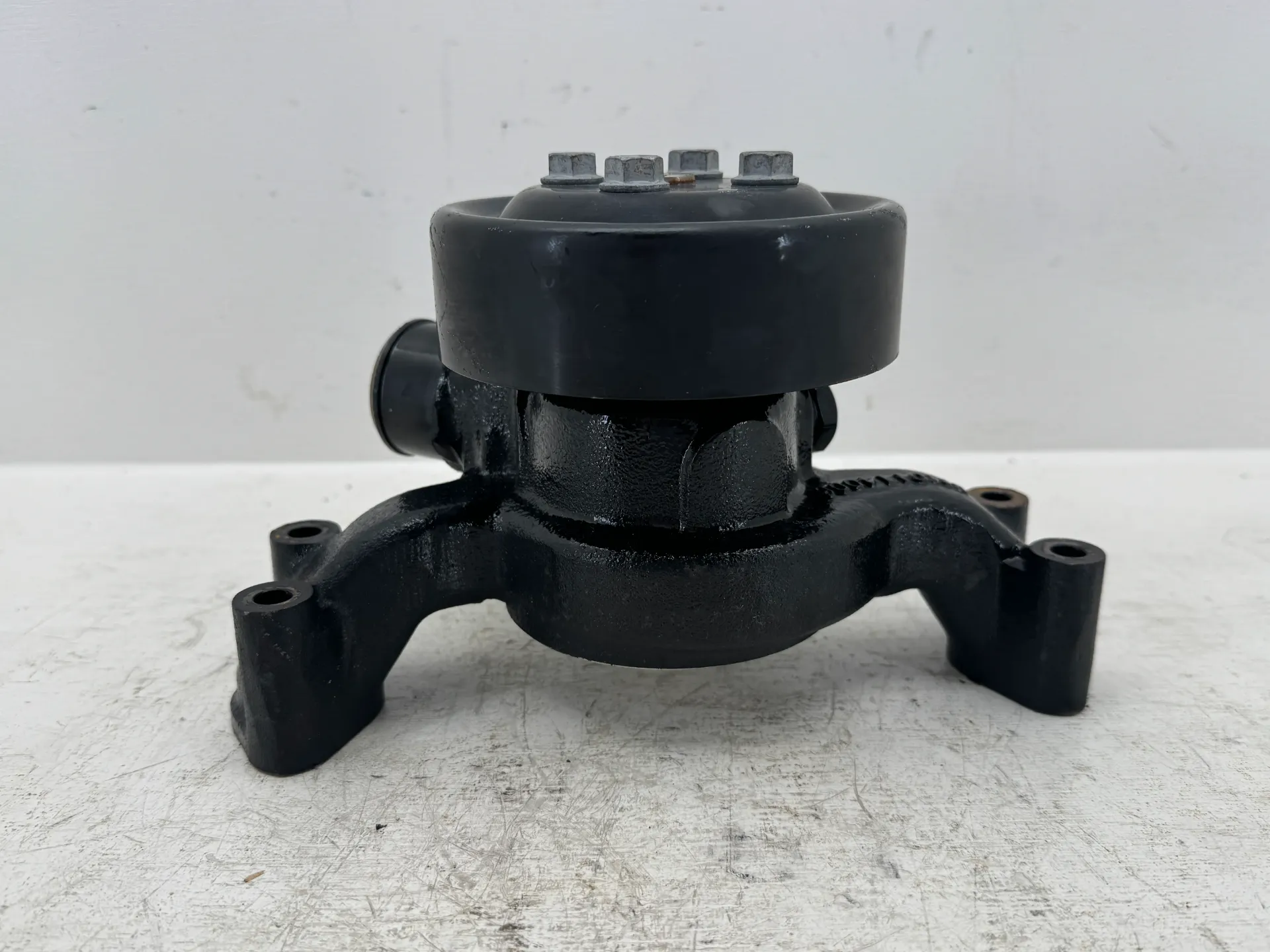 OEM Mercury MerCruiser 4.5L MPI V6 200HP Engine Circulating Water Pump w/ Pulley