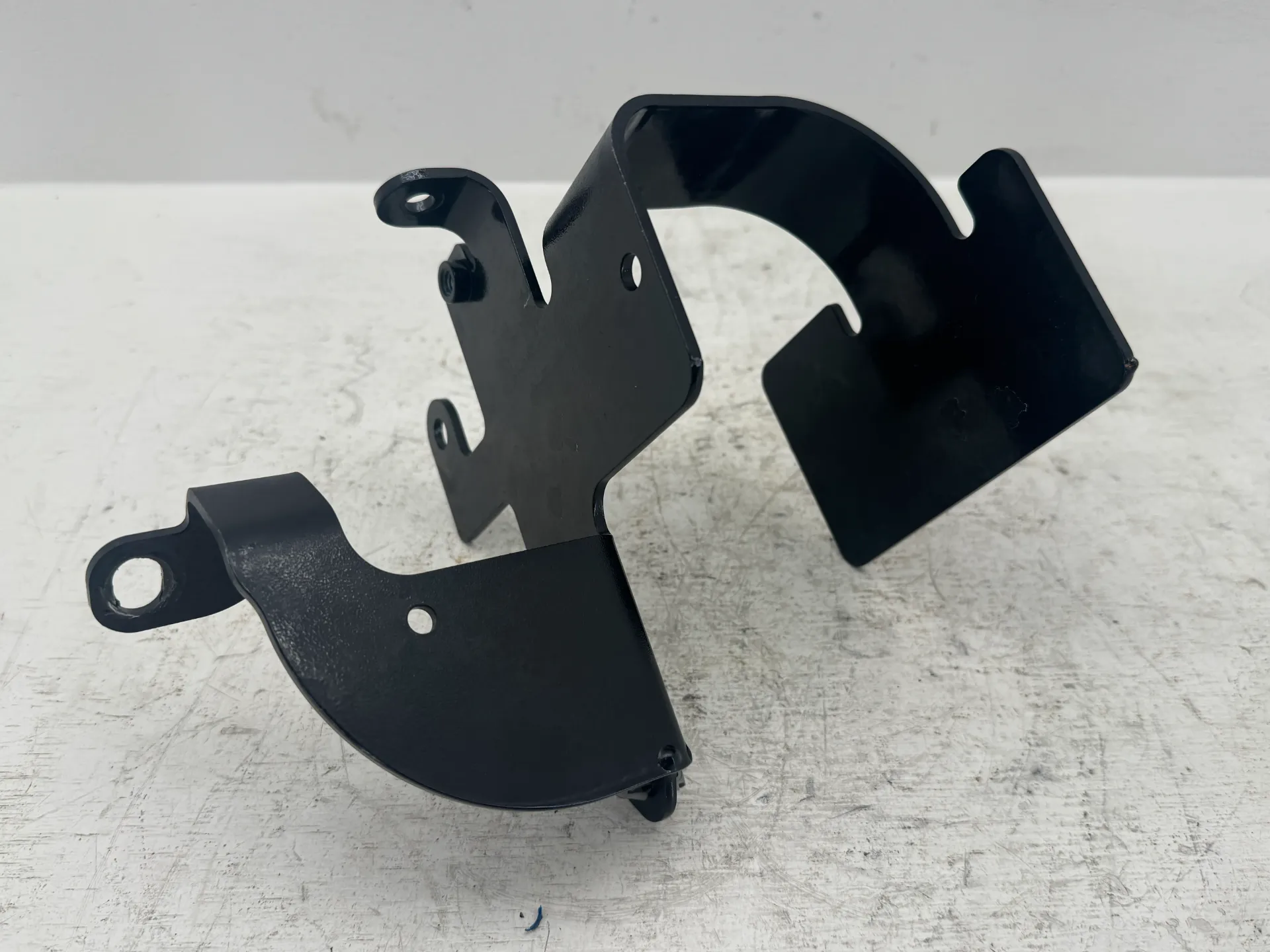 OEM Mercury MerCruiser 4.5L MPI V6 Front Engine Mount Bracket Assembly 8M0099150