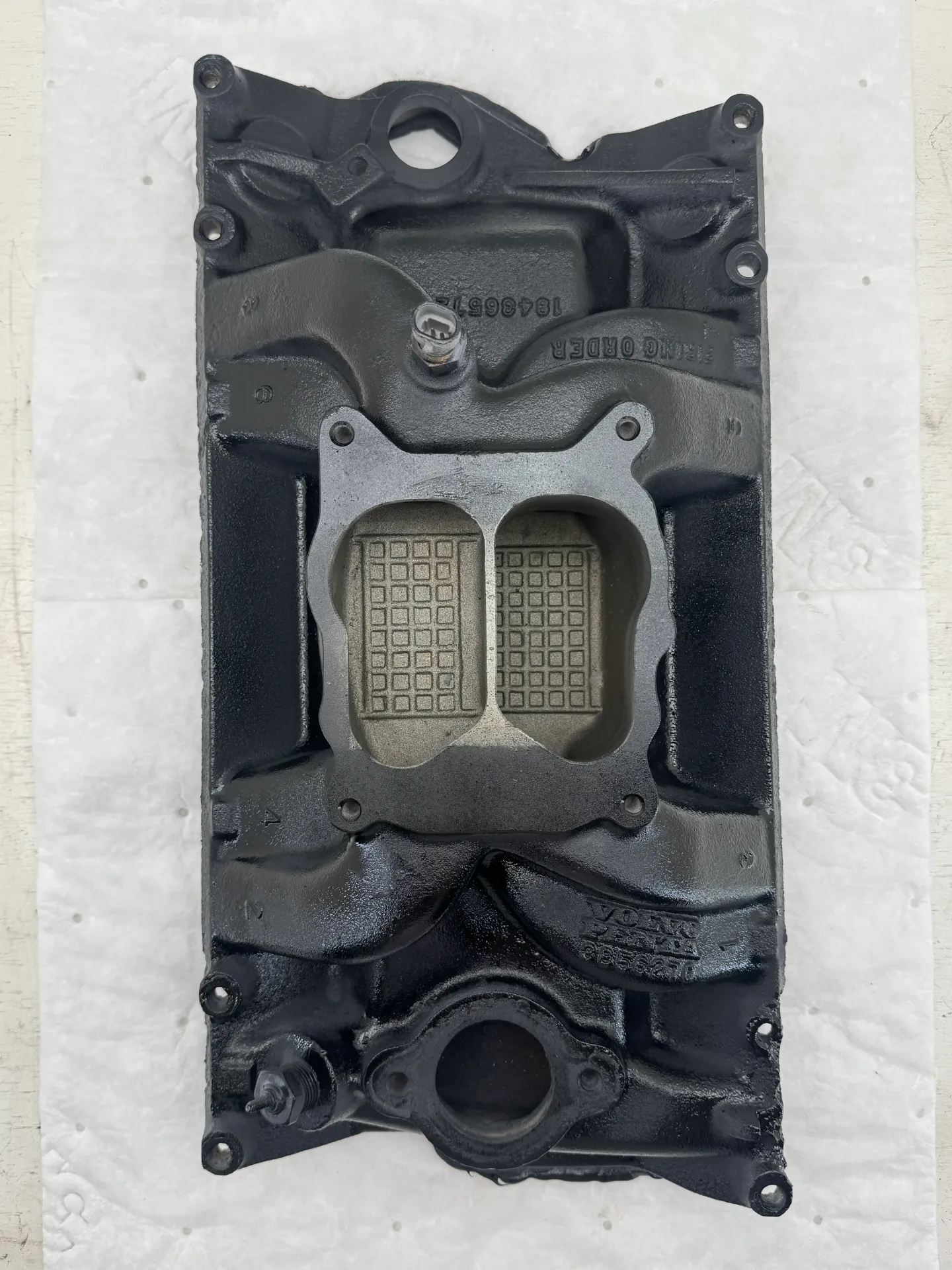 OEM Volvo Penta 5.0L 5.7L V8 Intake Manifold 3856270 4-Barrel Marine 5.0GL 5.7GS