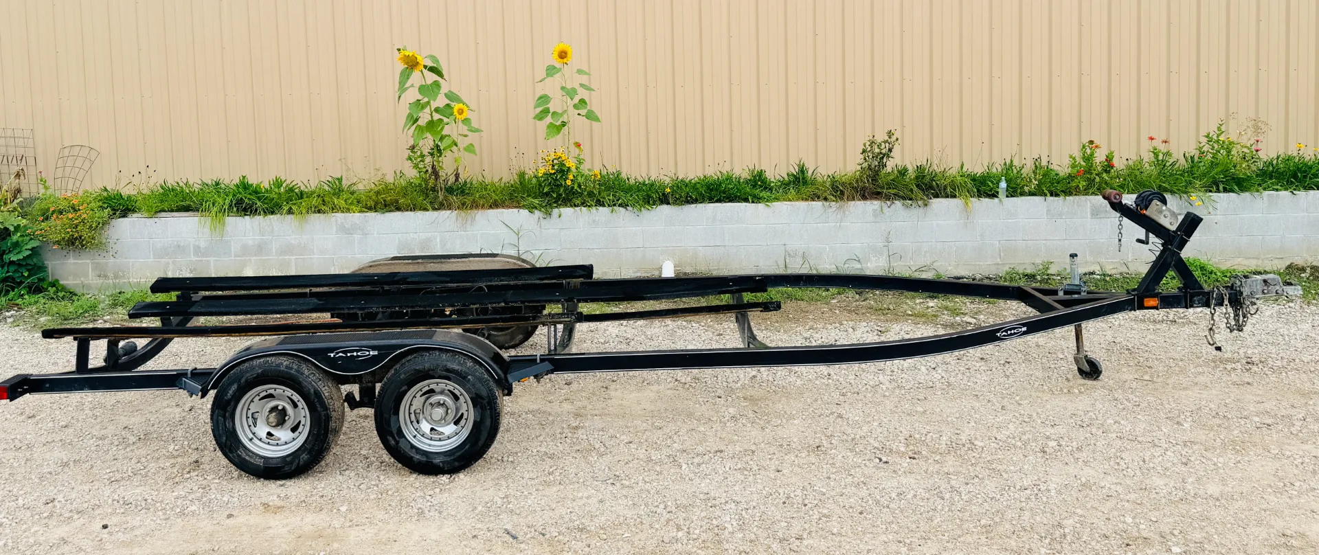 2002 TrailStar Tandem Axle Boat Trailer Tracker Tahoe 20-22' Surge Brakes 6000 GVWR