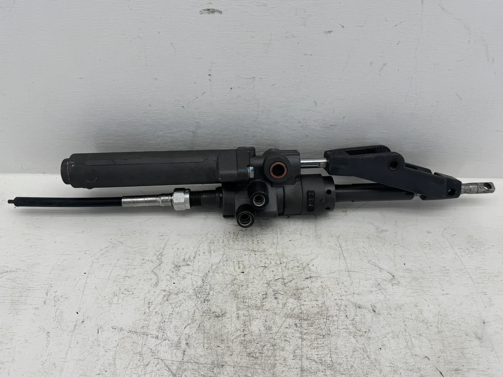 OEM MerCruiser Power Steering Actuator Hydraulic Cylinder Assembly – 15293-C 15294-C 15286