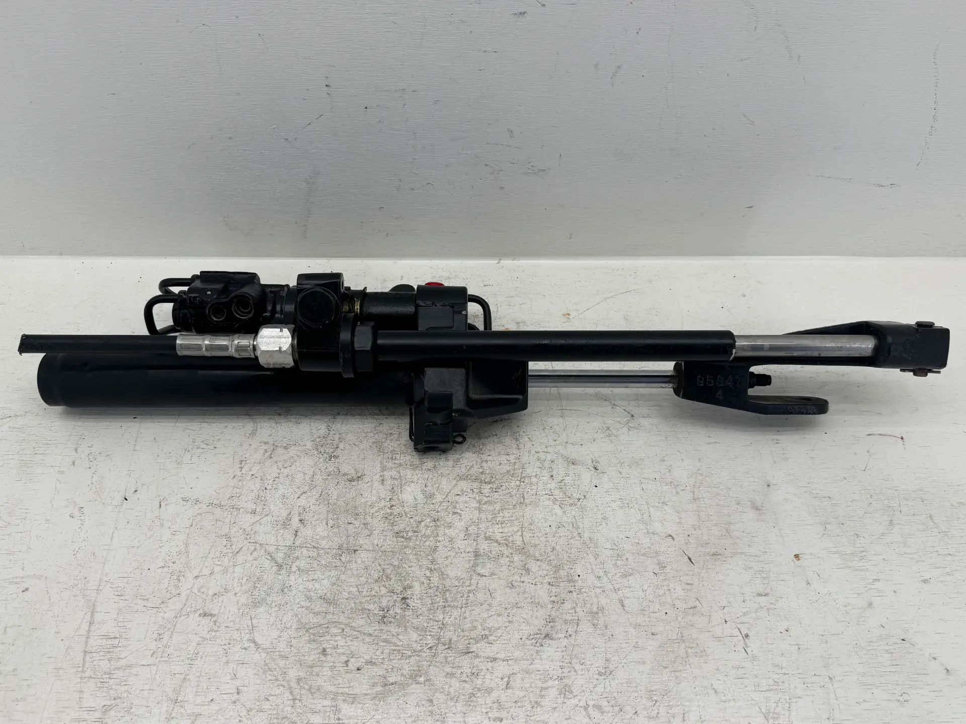 OEM Mercury MerCruiser Alpha One Gen I Power Steering Actuator 95847