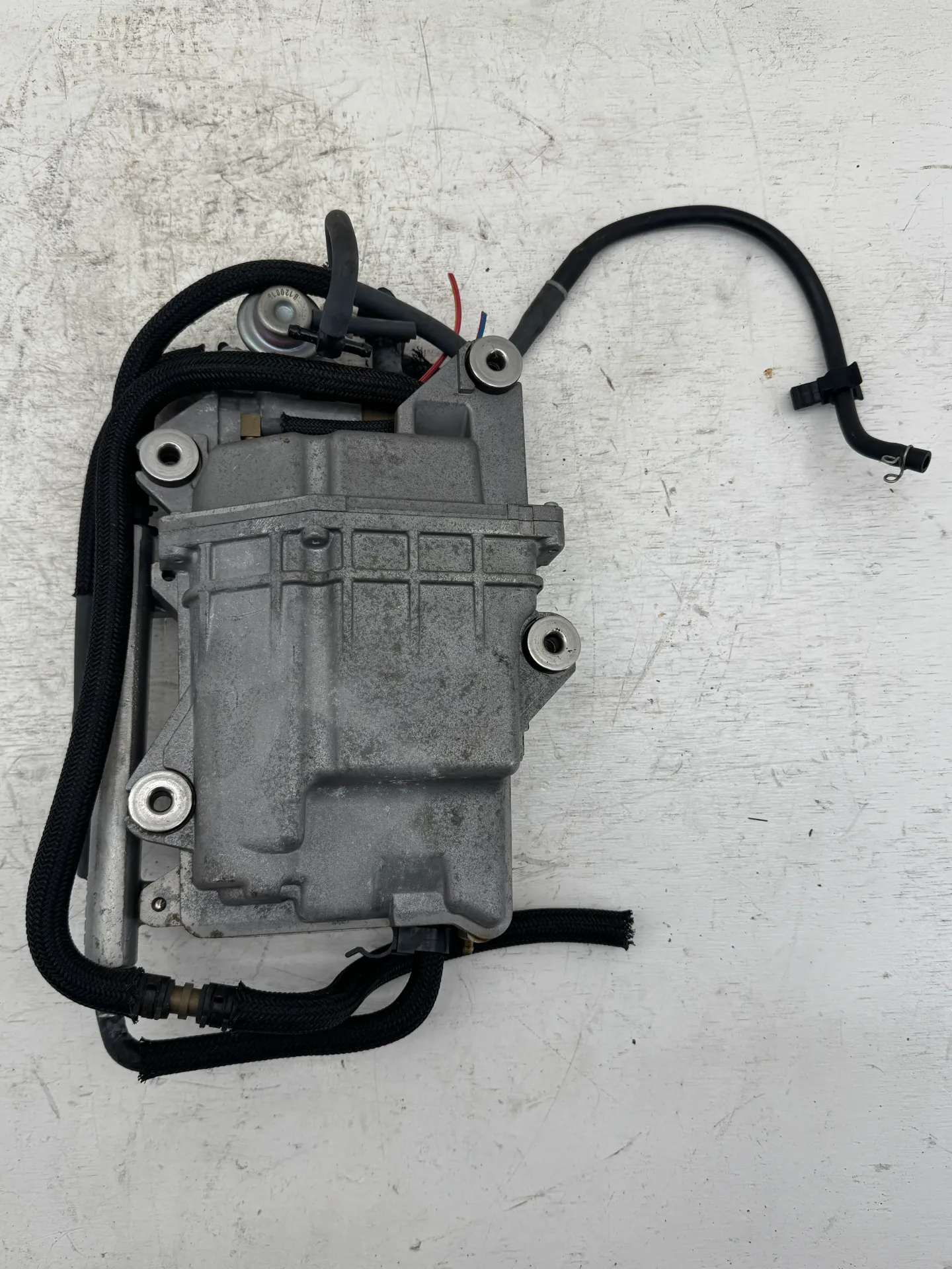 OEM Yamaha F350 V8 Float Chamber VST Fuel Pump Assembly 6AW-14180-00-00