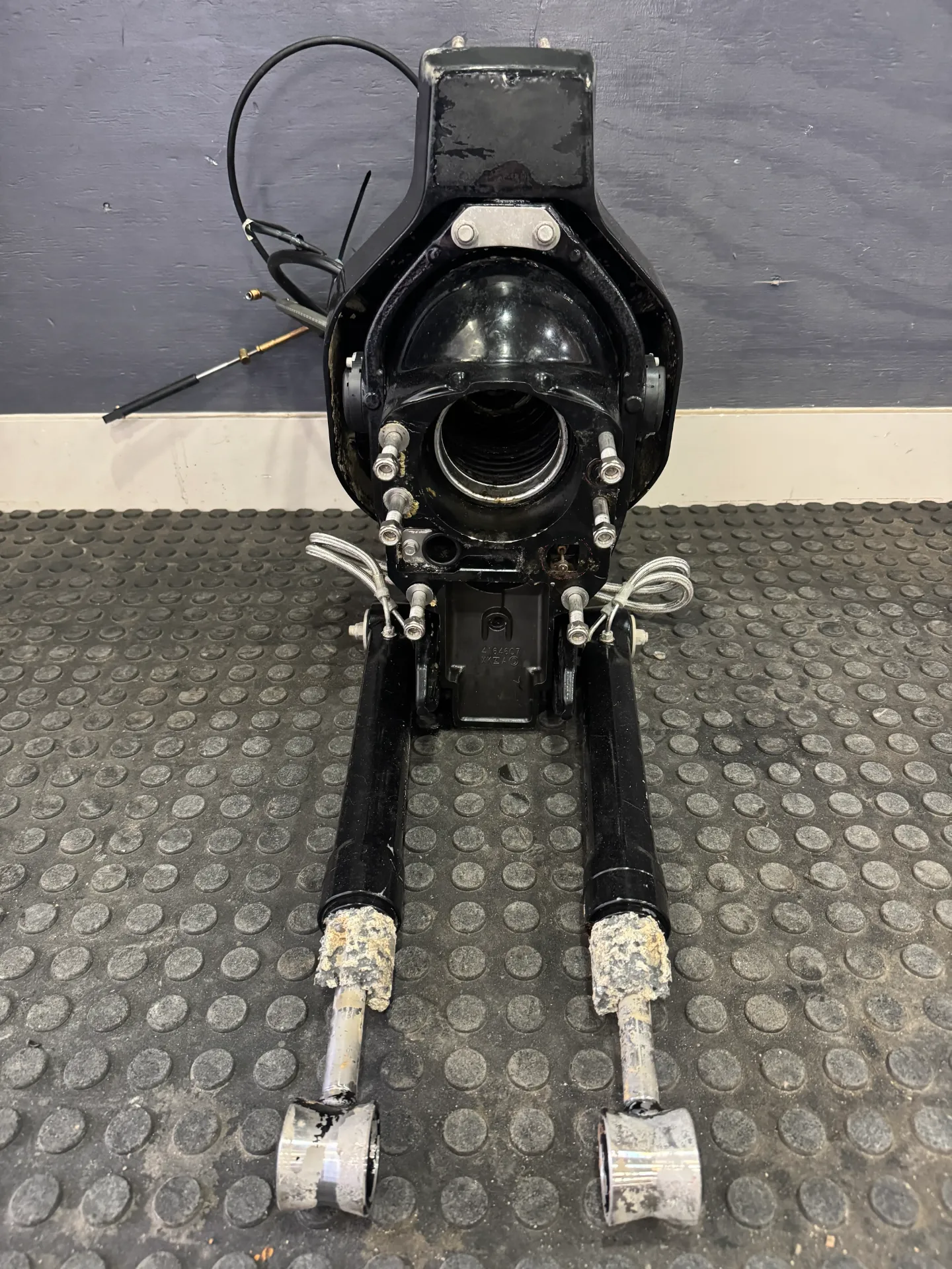 OEM MerCruiser Bravo Gimbal Housing Transom Assembly w/ Trim Cylinders & Steering