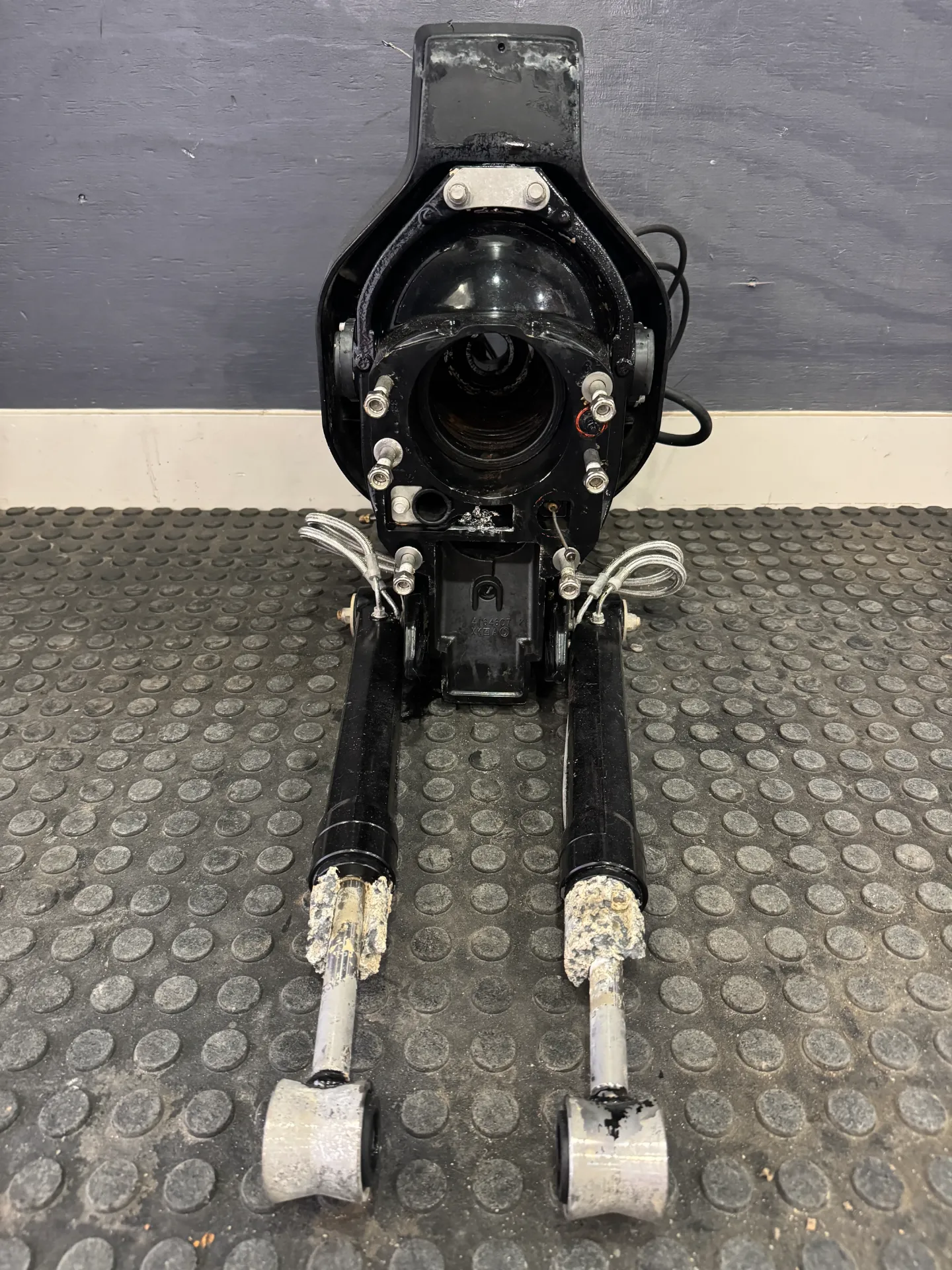OEM MerCruiser Bravo Gimbal Housing Transom Assembly w/ Trim Cylinders & Steering