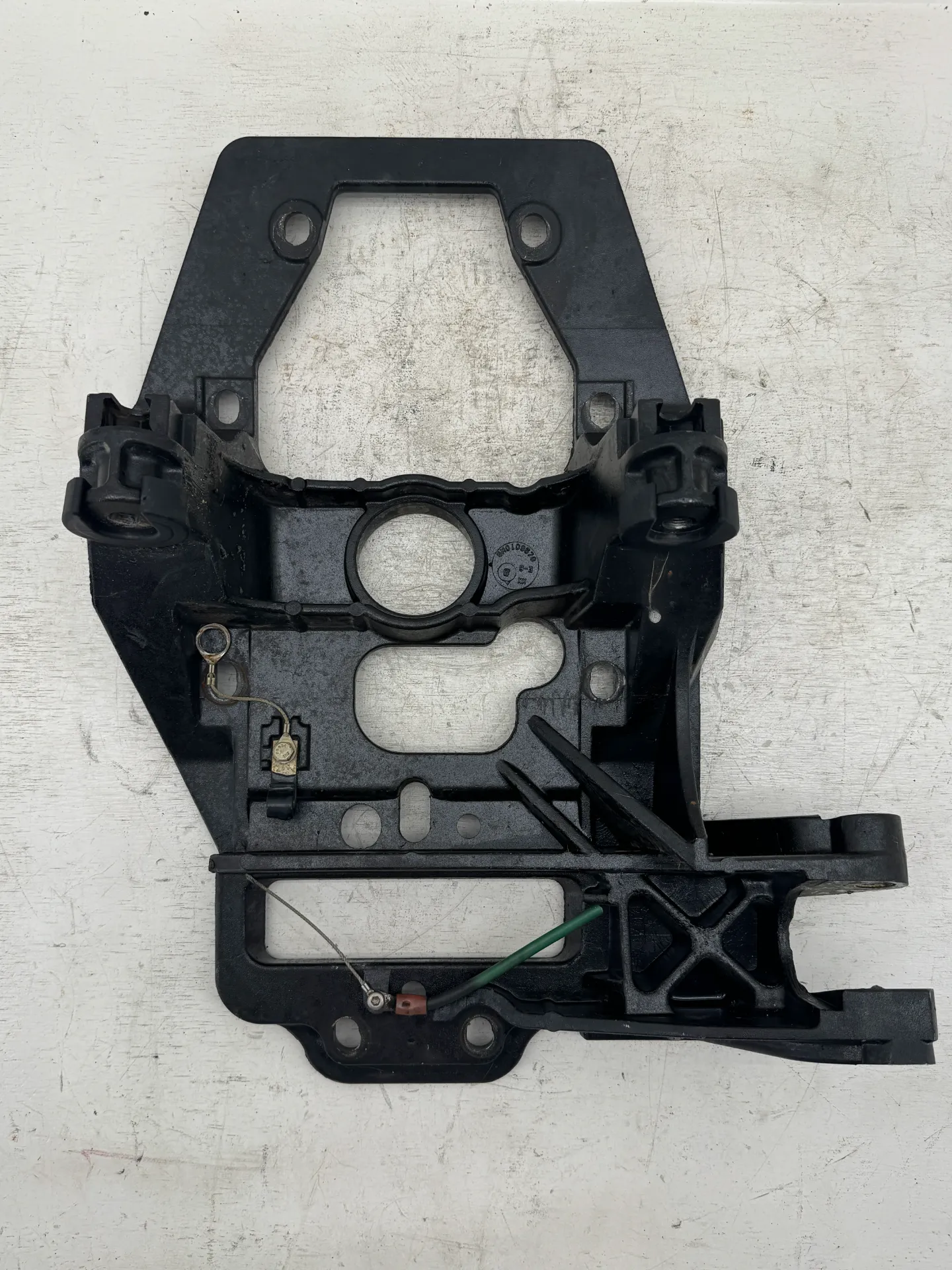 OEM MerCruiser Bravo Inner Transom Plate Assembly 8M0109670 Freshwater