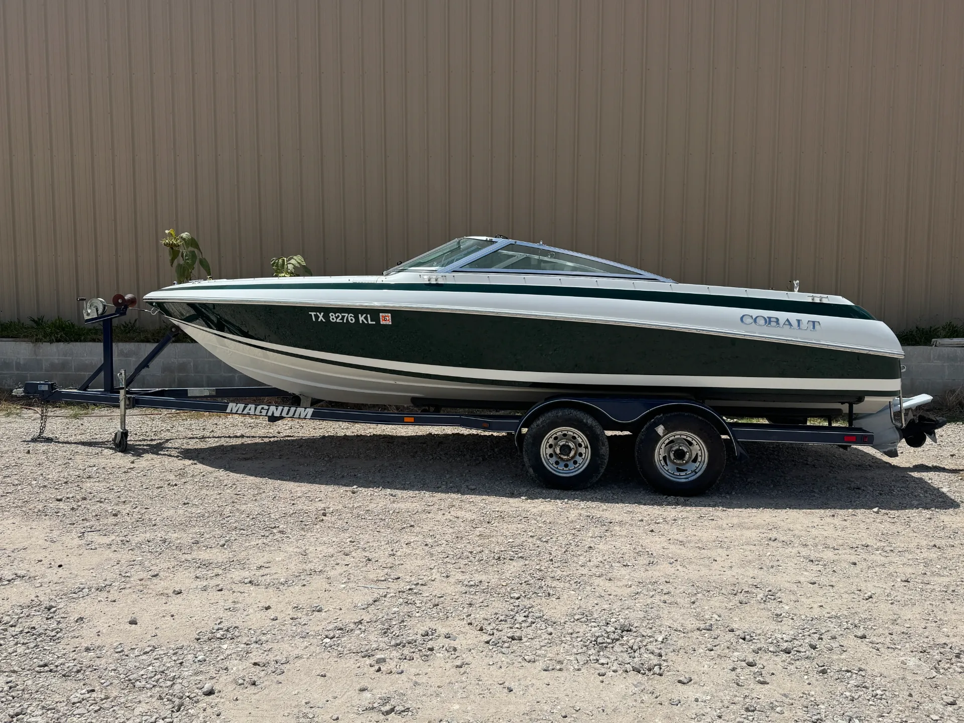 1994 Cobalt 220 Bowrider – Volvo Penta DuoProp | 843 Hours | Magnum Tandem Trailer