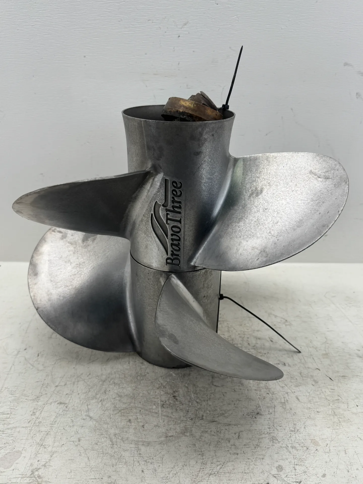 OEM Mercury MerCruiser Bravo III Dual Propeller Set 24P – 48-823665 48-823666