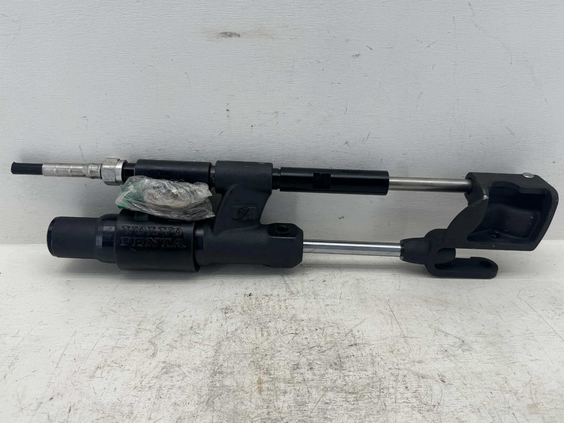OEM Volvo Penta Power Steering Actuator Ram Assembly 21910902 SX-M SX-A DPS