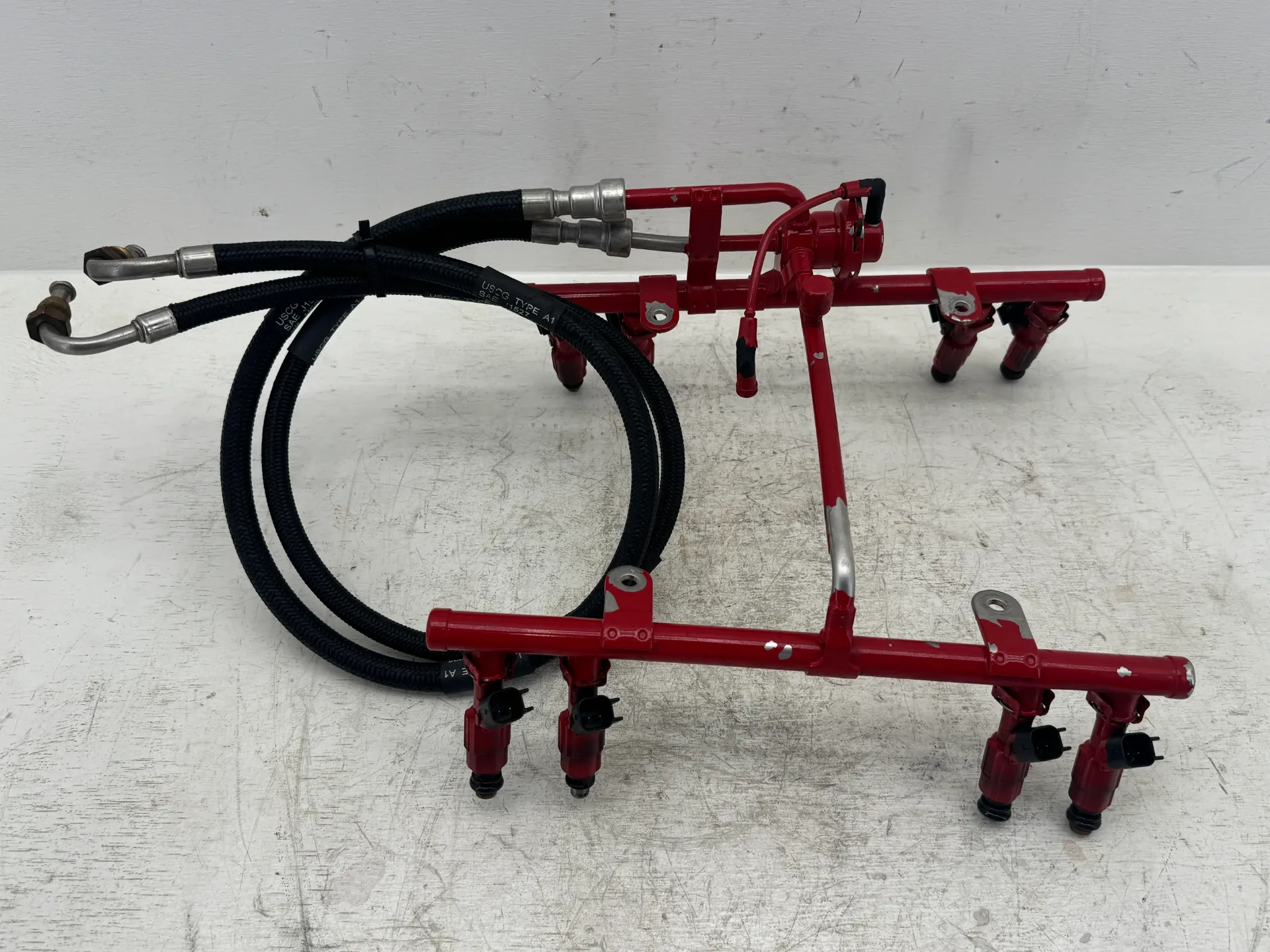 [10760] OEM Volvo Penta 5.7L GXi Gi V8 Fuel Rail Injector Assembly Fuel Lines