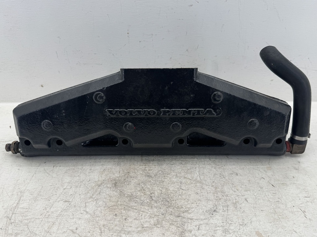 [10773] OEM Volvo Penta 5.7L V8 Exhaust Manifold 3857579 Center Rise Cast Iron