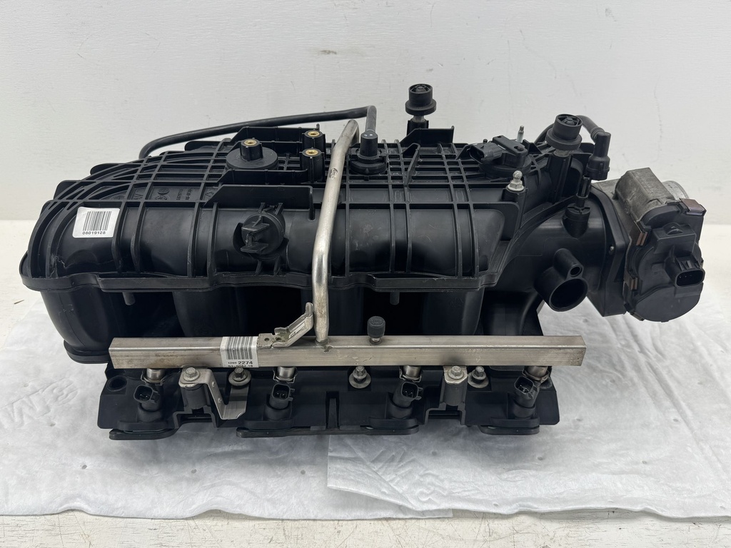[10779] OEM MerCruiser 6.0L V8 Intake Manifold Fuel Rail Injectors Throttle Body 25379713