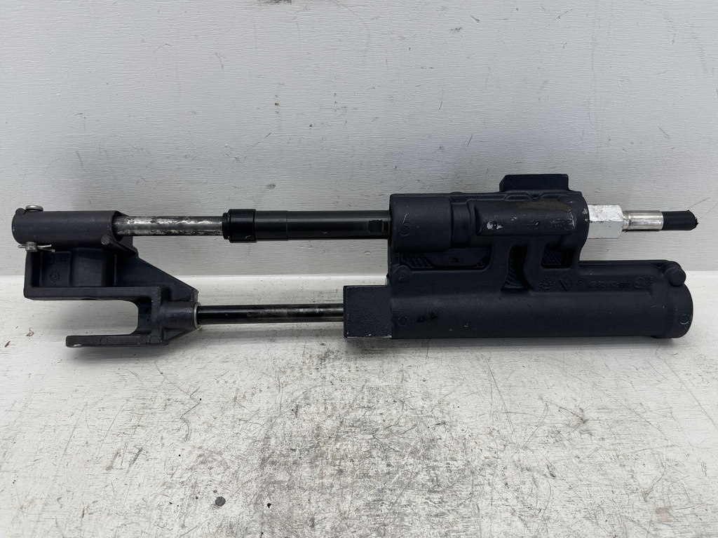 OEM Volvo Penta Power Steering Actuator Cylinder Assembly 3856716 SX DPS Sterndrive