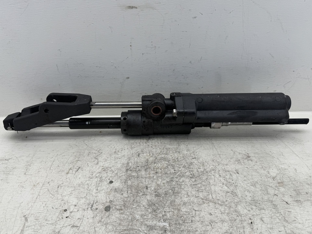 OEM MerCruiser Hydraulic Power Steering Actuator Assembly Alpha Bravo 15293-C 15294-C 15286
