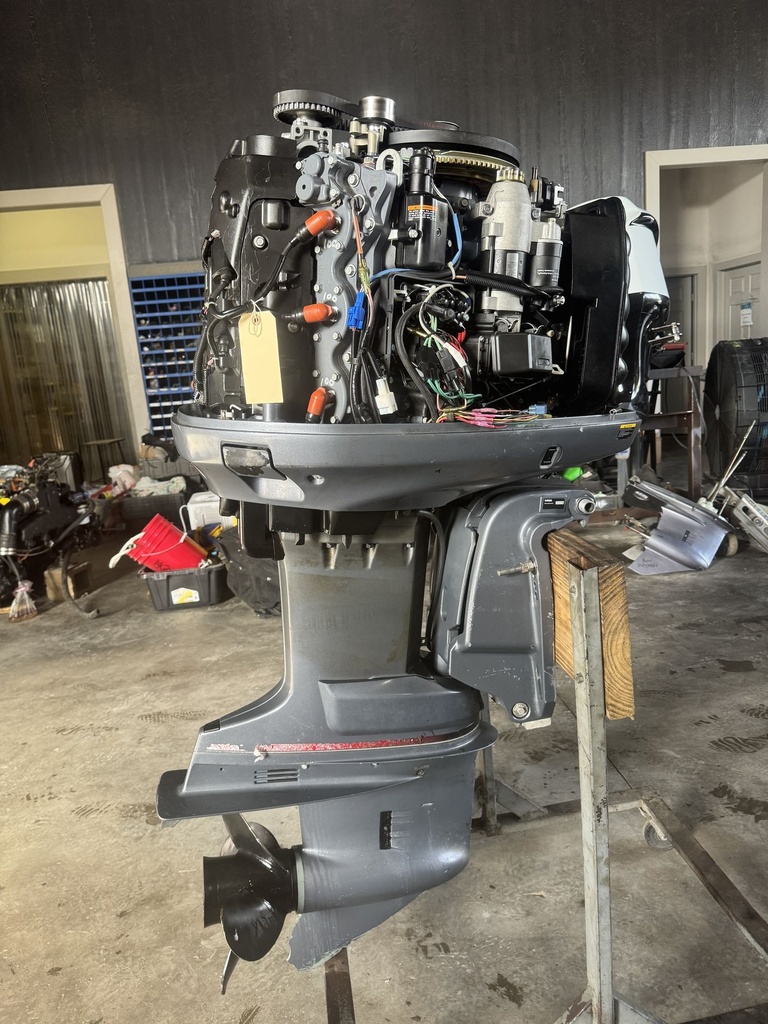 2004 Yamaha 200HP HPDI 2.6L V6 Two-Stroke Outboard | 100 PSI Compression