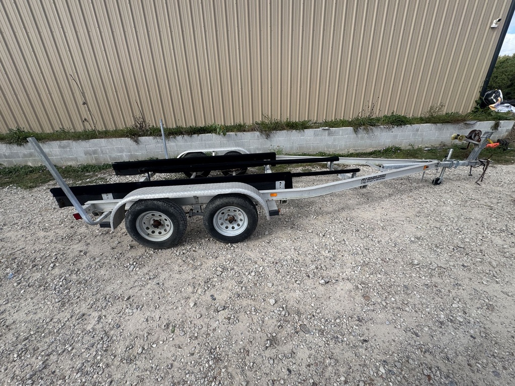 2008 McClane ATTZ04014 Tandem Axle Boat Trailer – 24 FT